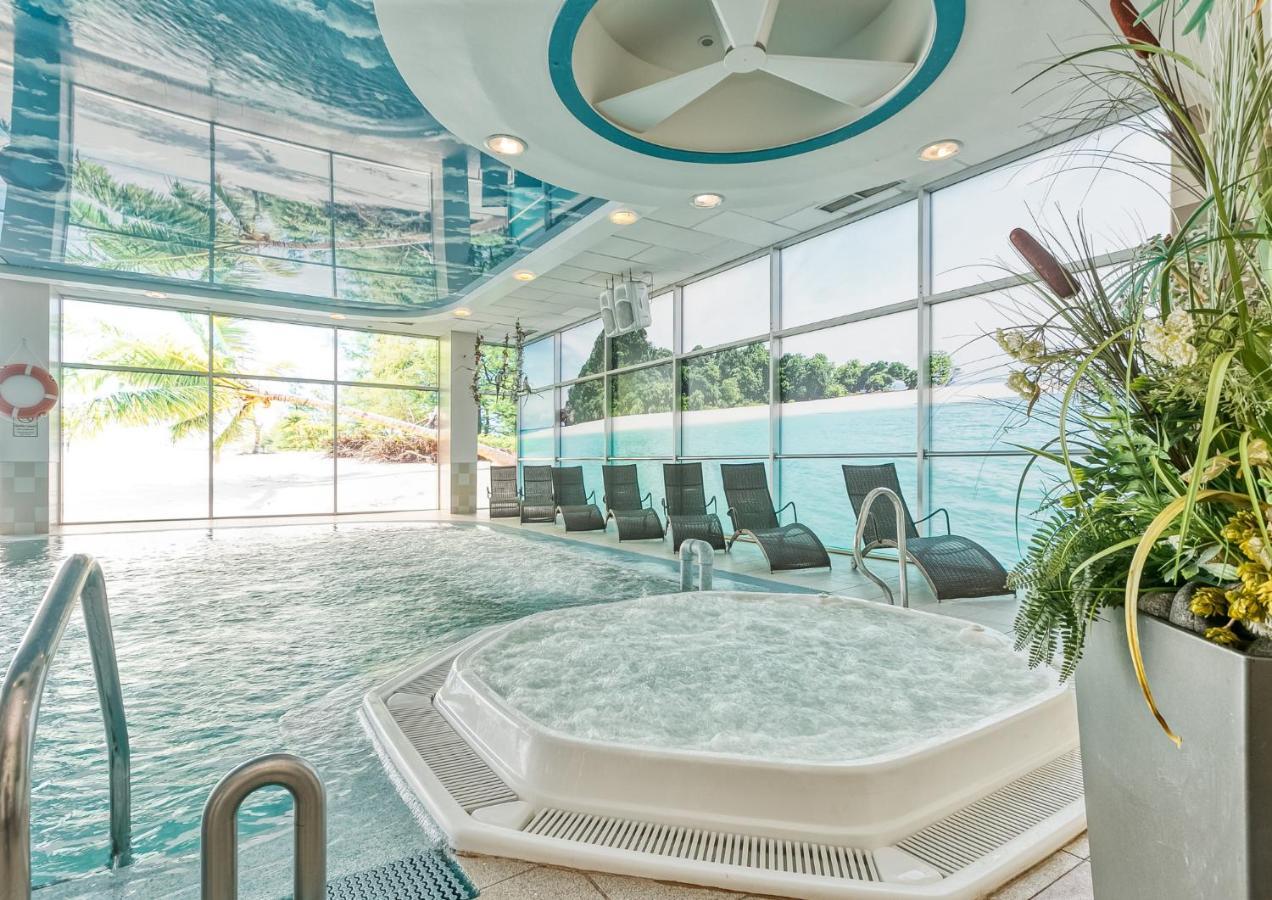 Riga Unimars Hotel Екстериор снимка