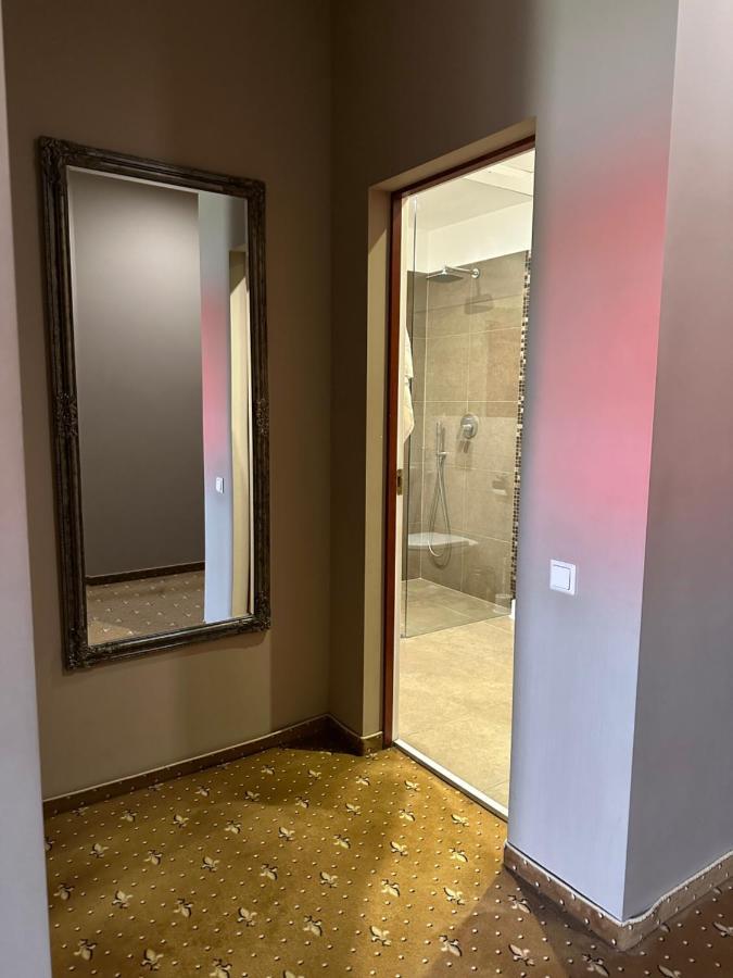 Riga Unimars Hotel Екстериор снимка