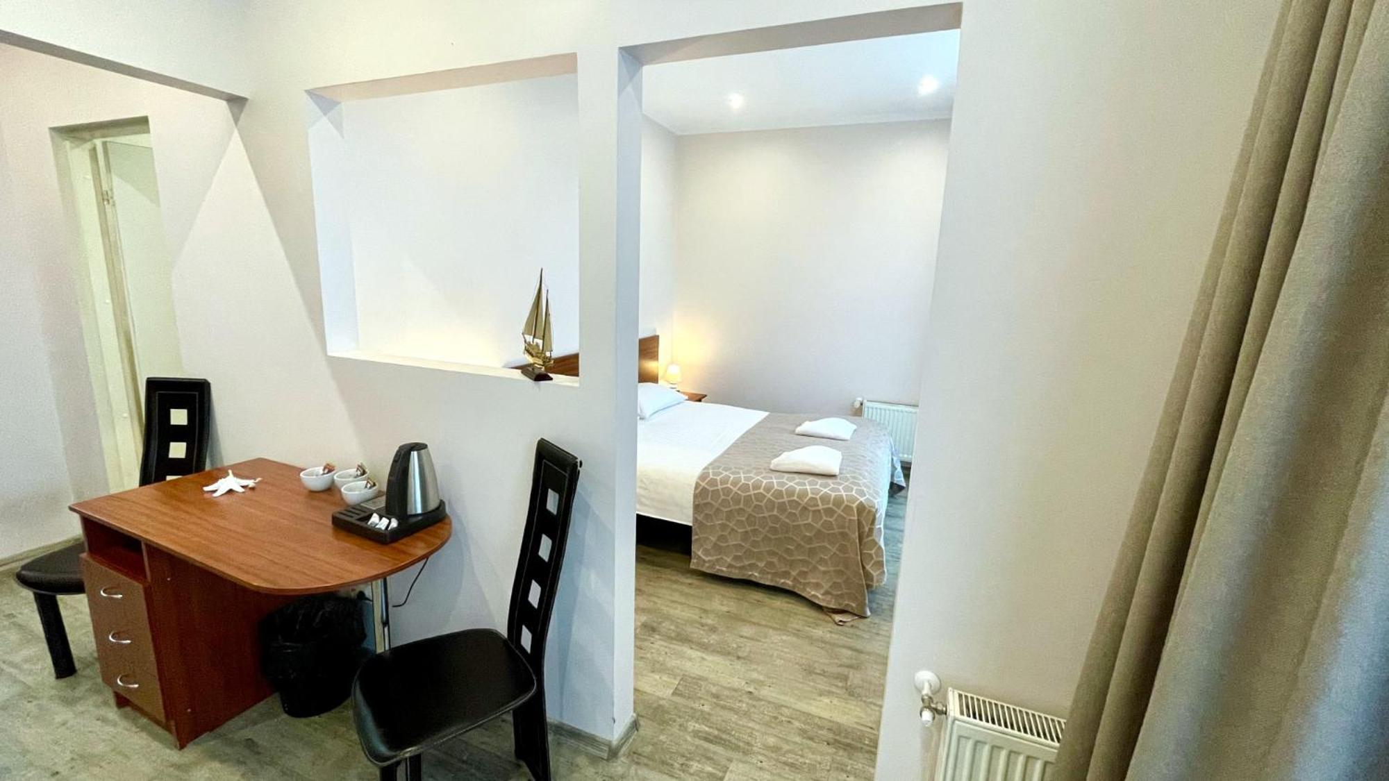 Riga Unimars Hotel Екстериор снимка