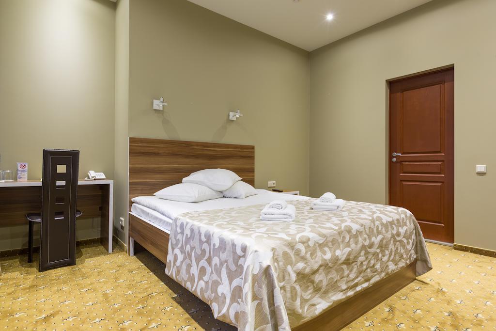 Riga Unimars Hotel Екстериор снимка